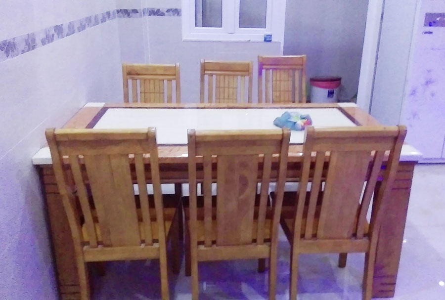 Bàn ăn gỗ xoan đào thật 100% giá rẻ nhất thị trường
