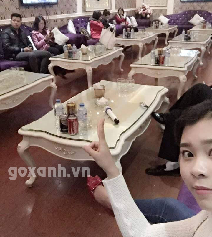 Bàn ghế karaoke tân cổ điển, sang trọng và phong cách 1