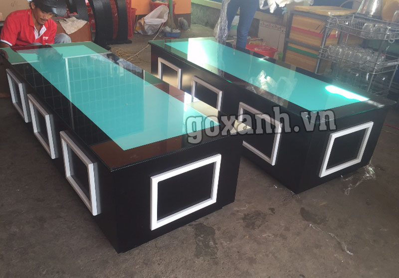 Bàn phòng karaoke sang trọng, bàn kính phòng karaoke 1