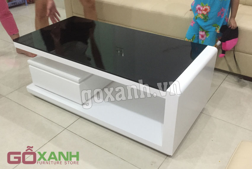 Hình ảnh thực tế mẫu bàn sofa gỗ giá rẻ 2