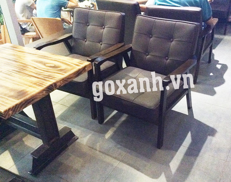 Ghế cafe khung gỗ cao cấp cho quán cafe sang trọng 1
