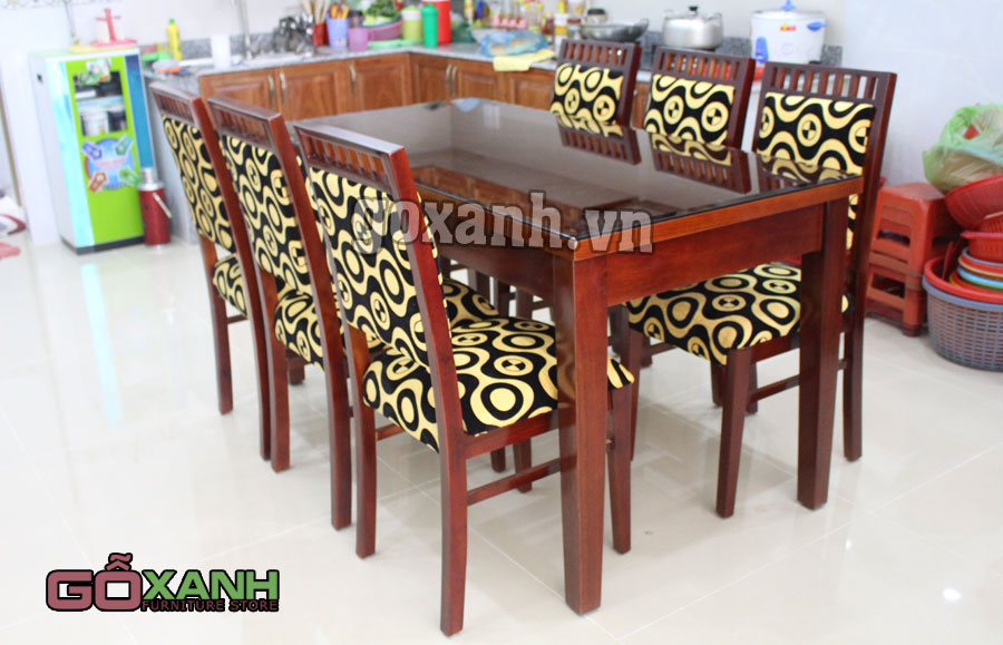 Hình ảnh thực tế bàn ăn giá rẻ tại tphcm, bàn ăn phong cách mới 1