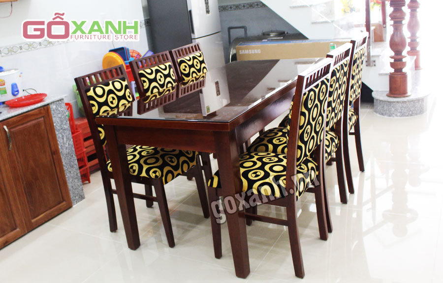 Hình ảnh thực tế bàn ăn giá rẻ tại tphcm, bàn ăn phong cách mới 3
