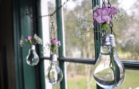 Những cách cắm hoa độc đáo giúp trang trí nhà thêm lung linh 3