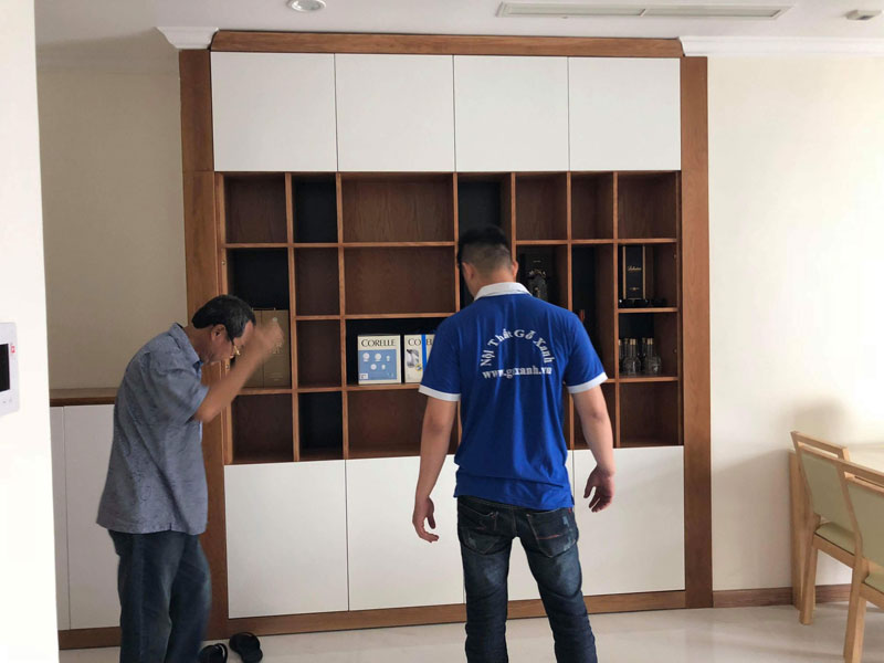 Sản xuất tủ rượu theo yêu cầu / Công ty Nội Thất Gỗ Xanh 1