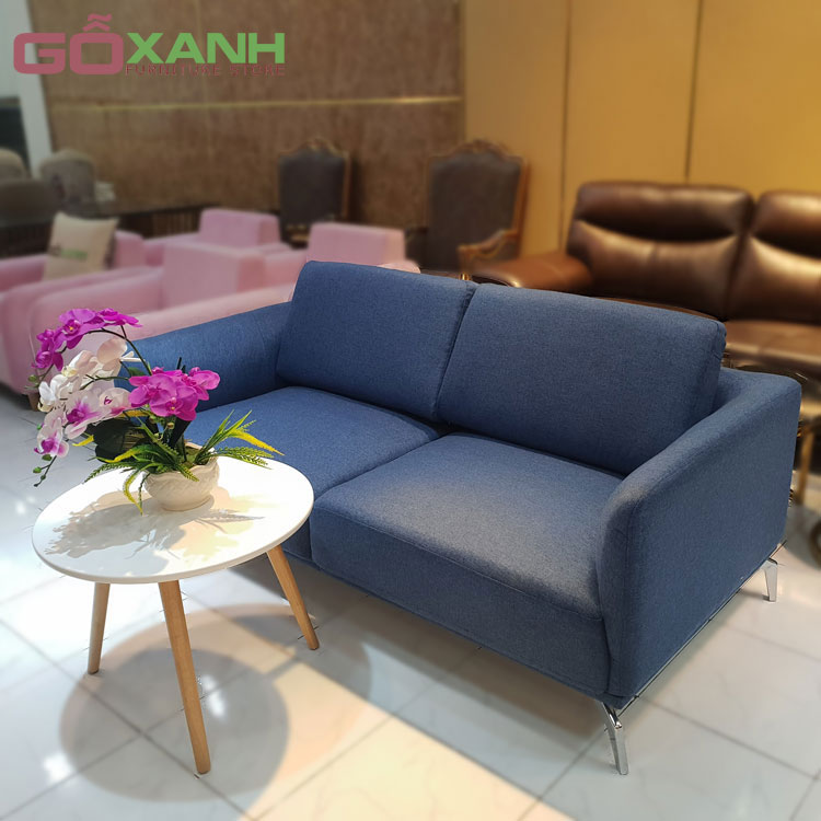 Ghế sofa băng bọc vải hai chỗ ngồi màu xanh